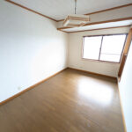 ２階南側洋室６帖